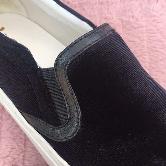 HP!💎 Sam Edelman, Lacey Black Velvet, Slip On Sneaker, Sz 7.5 - Picture 3 of 10
